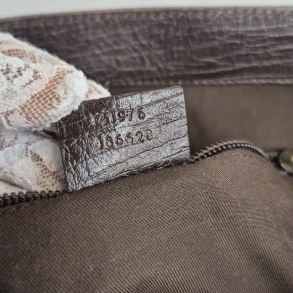 Gucci GG Supreme Vintage Small Tote Bag - Picture 8 of 17